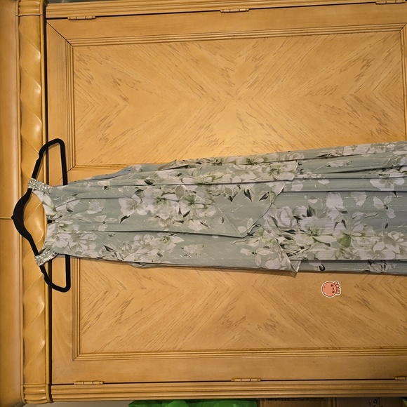 SL Fashions Womens Long Maxi Chiffon Gown with Jewel Halter Neck - Picture 13 of 16